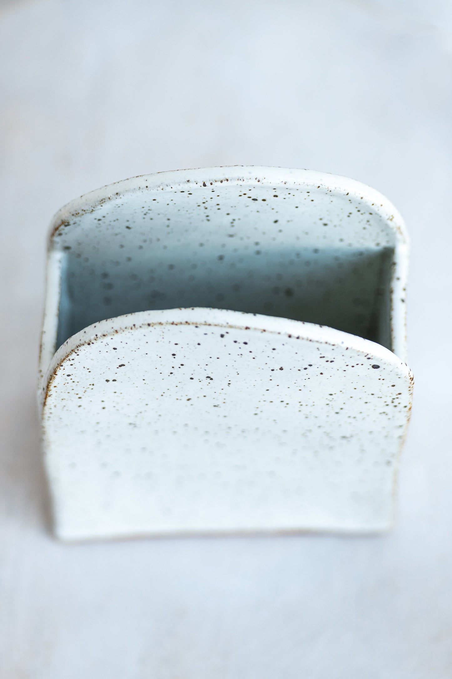 underdog stoneware toaster vase